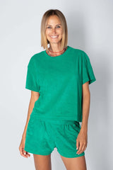 Set girolocco in morbido cotone verde, elegante e comodo, perfetto per le calde giornate estive.