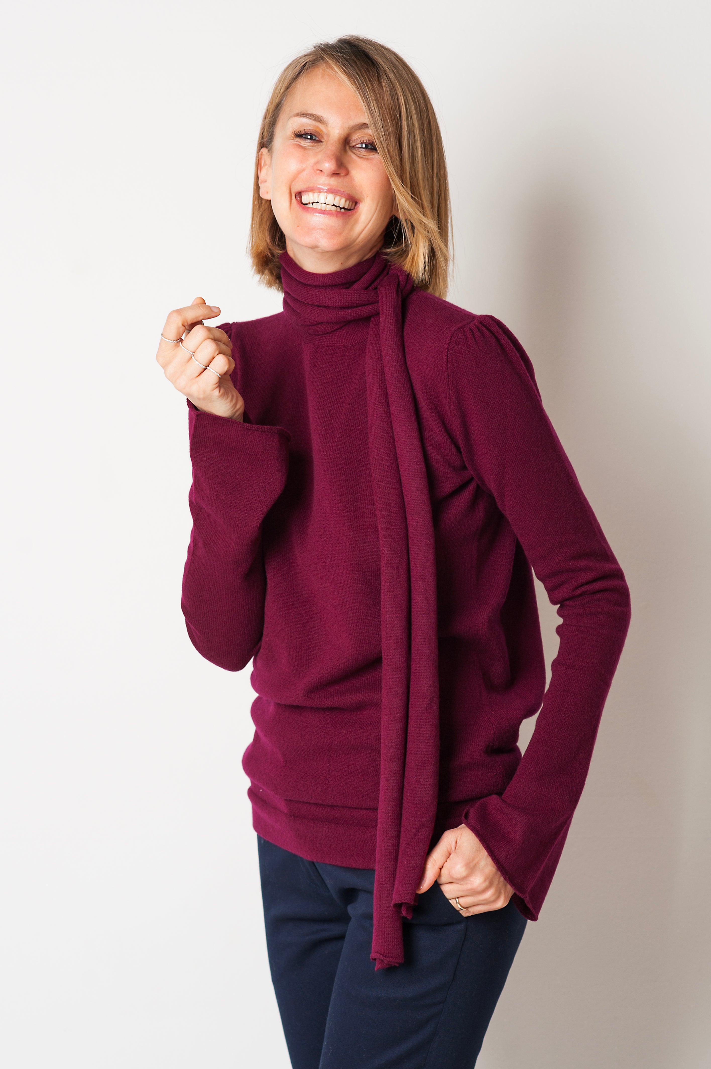 MAGLIA CON SCIARPA CASHMERE