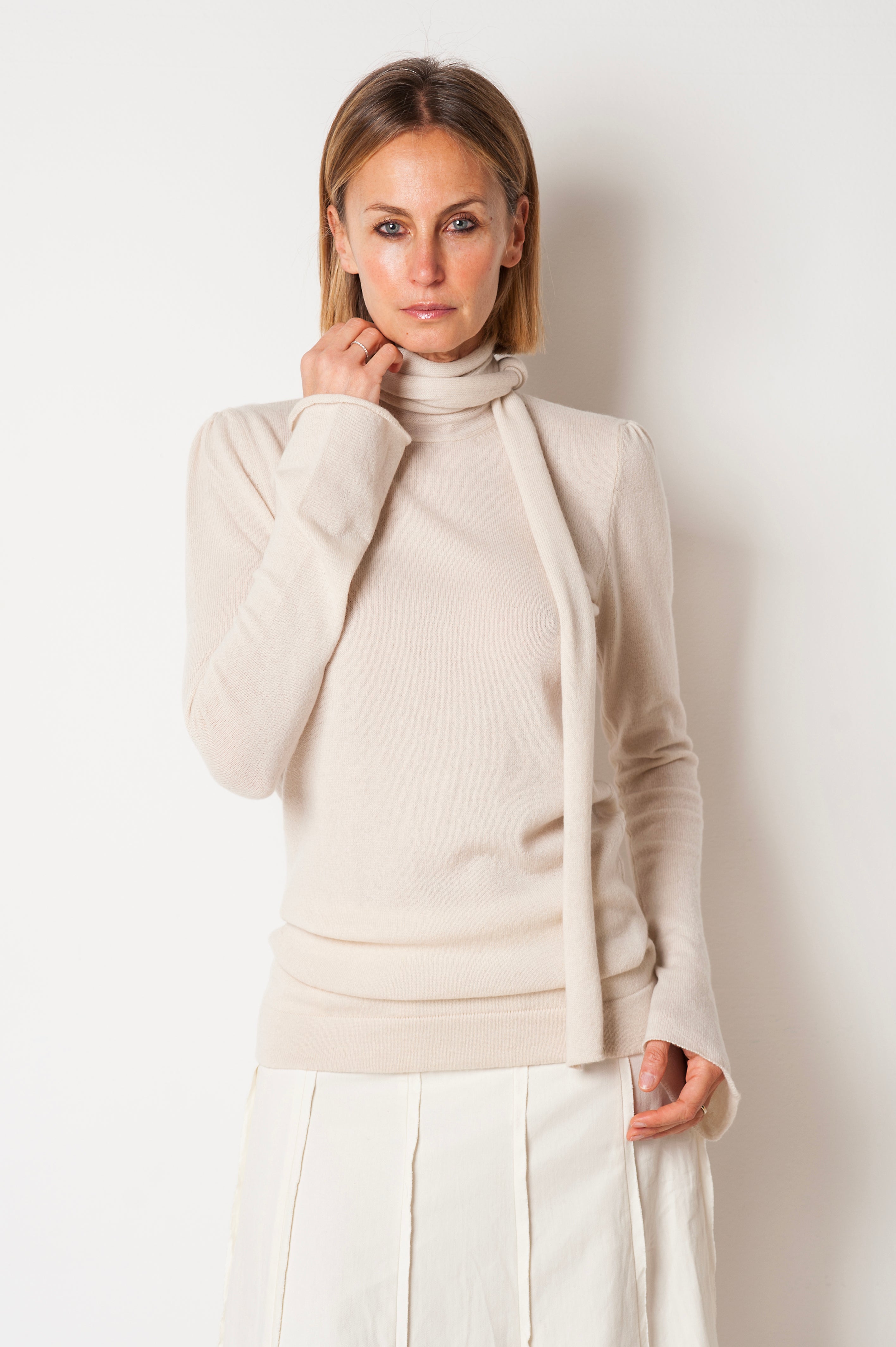 MAGLIA CON SCIARPA CASHMERE