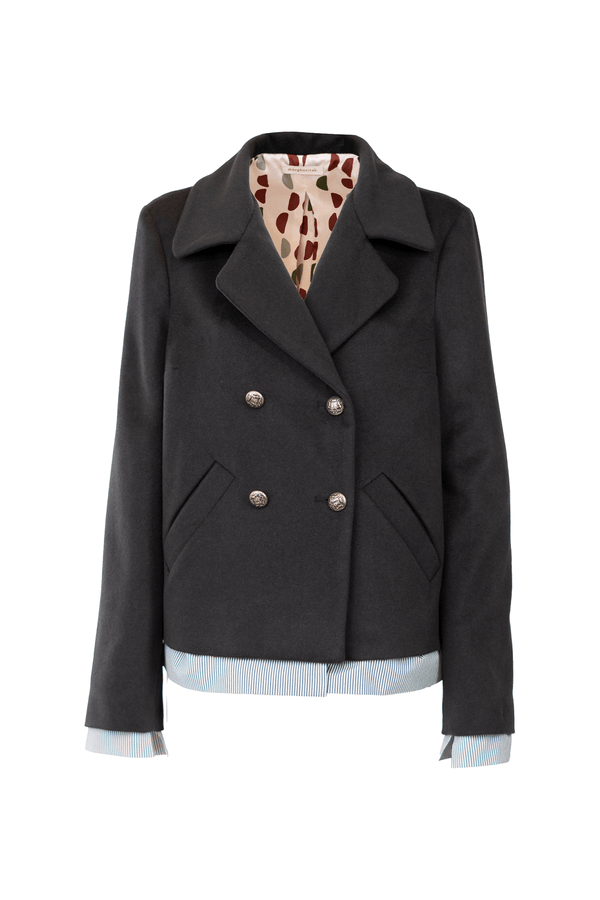 Elegant double-breasted peacoat in 100% cashmere, featuring stylish pockets and a chic lining.