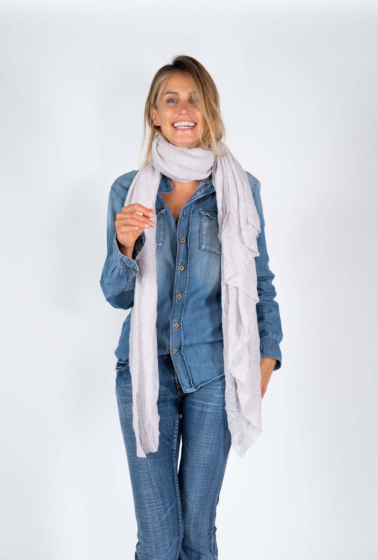 LARGE CLOUD SCARF GARMENT DYED STEAM